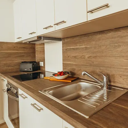 Ocean View Apartment *
